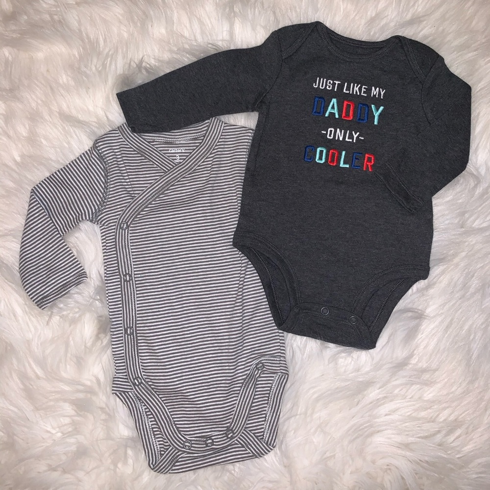 Set of 2 long sleeve baby onesies